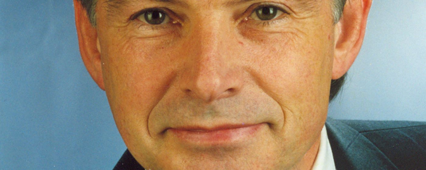 Prof. Röser, Uni Stuttgart